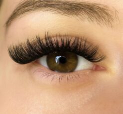 Alternative view of DRAMA QUEEN set – DIY lashes