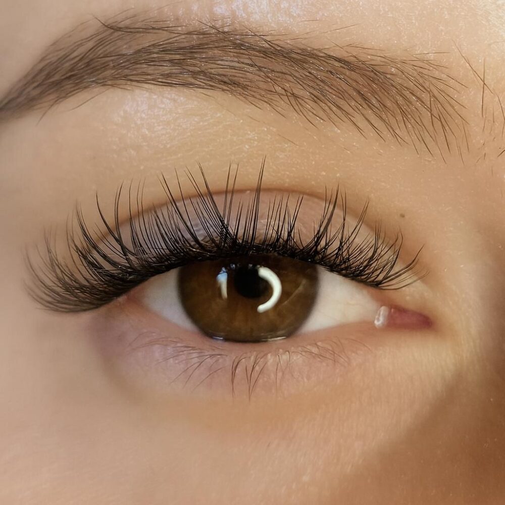 Alternative view of SWEETIE set – DIY lashes