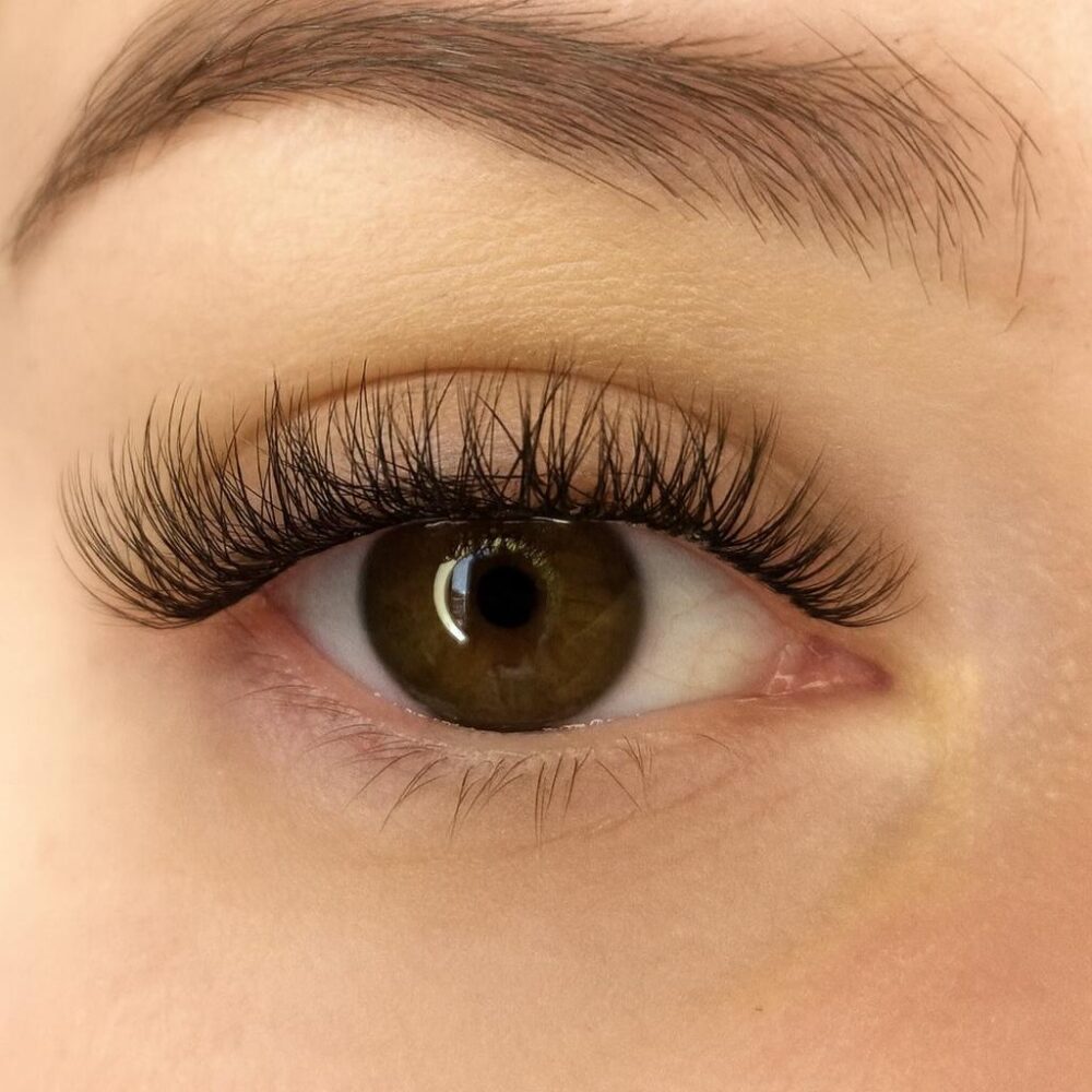 Alternative view of Mini Dolly Set - DIY lashes